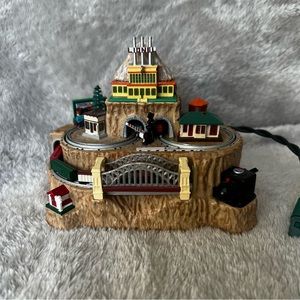 Hallmark Keepsake Lionelville Legendary Trains Music Light and Motion